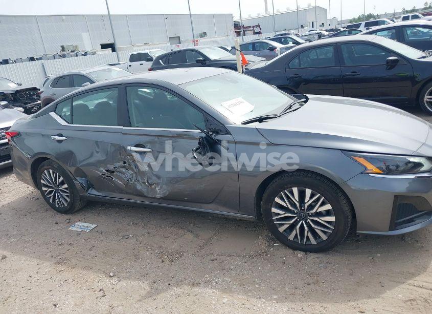 Photo 13 of 2024 Nissan Altima SV FWD (VIN 1N4BL4DV8RN370955)