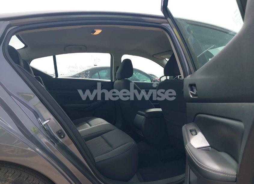 Photo 8 of 2024 Nissan Altima SV FWD (VIN 1N4BL4DV8RN370955)