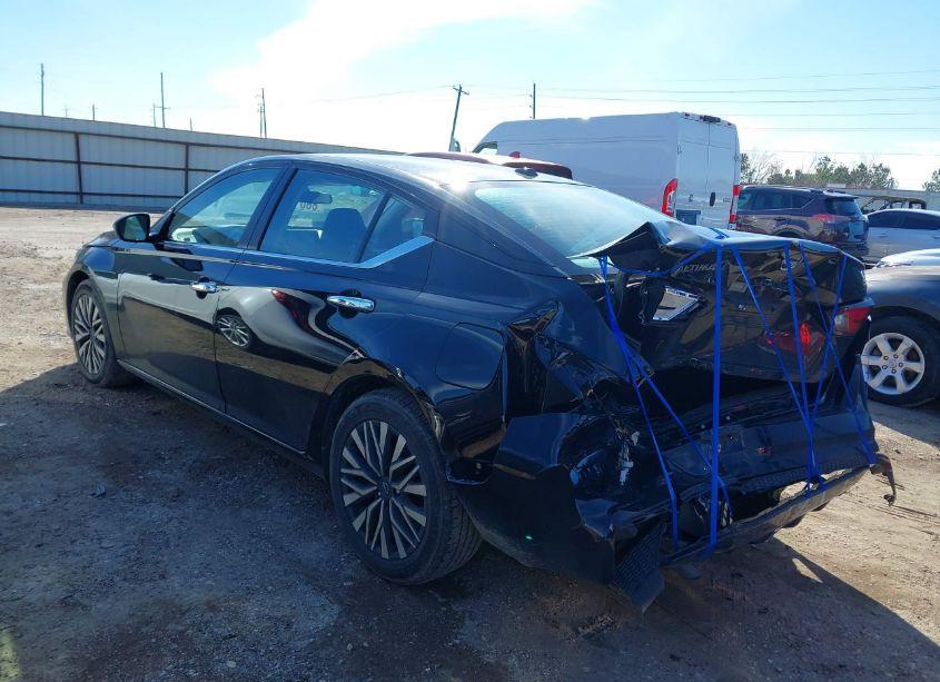 Photo 3 of 2024 Nissan Altima SV FWD (VIN 1N4BL4DV8RN377419)