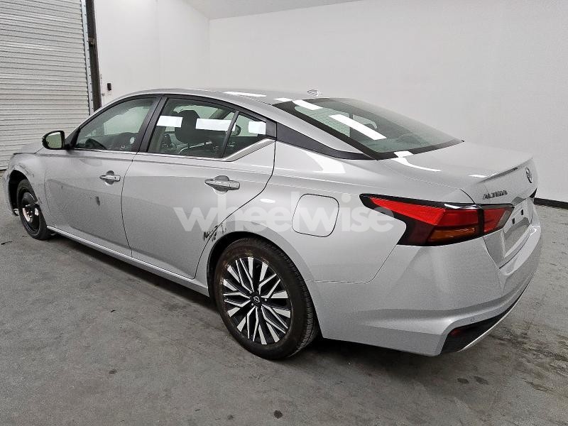 Photo 6 of 2024 NISSAN ALTIMA SV (VIN 1N4BL4DV8RN389781)