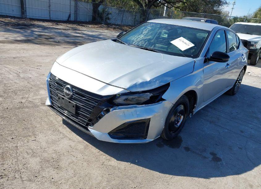 Photo 6 of 2024 Nissan Altima SV FWD (VIN 1N4BL4DV8RN392325)