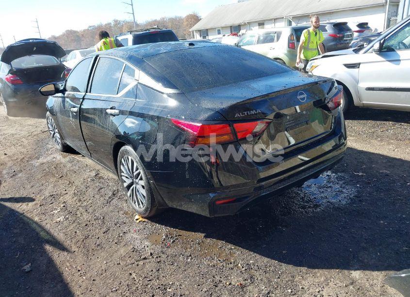 Photo 3 of 2024 Nissan Altima SV FWD (VIN 1N4BL4DV8RN406420)