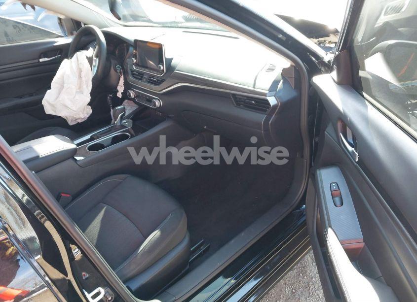 Photo 5 of 2024 Nissan Altima SV FWD (VIN 1N4BL4DV8RN406420)