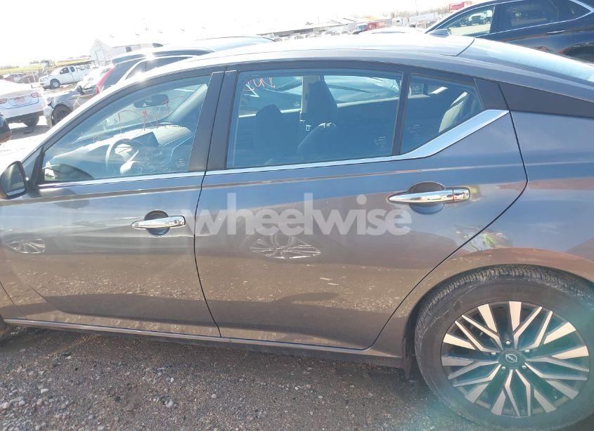 Photo 14 of 2024 Nissan Altima SV FWD (VIN 1N4BL4DV8RN424271)