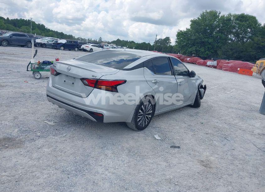 Photo 4 of 2024 Nissan Altima SV FWD (VIN 1N4BL4DV8RN427073)