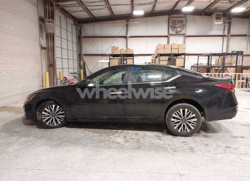 Photo 14 of 2024 Nissan Altima SV FWD (VIN 1N4BL4DV8RN428739)