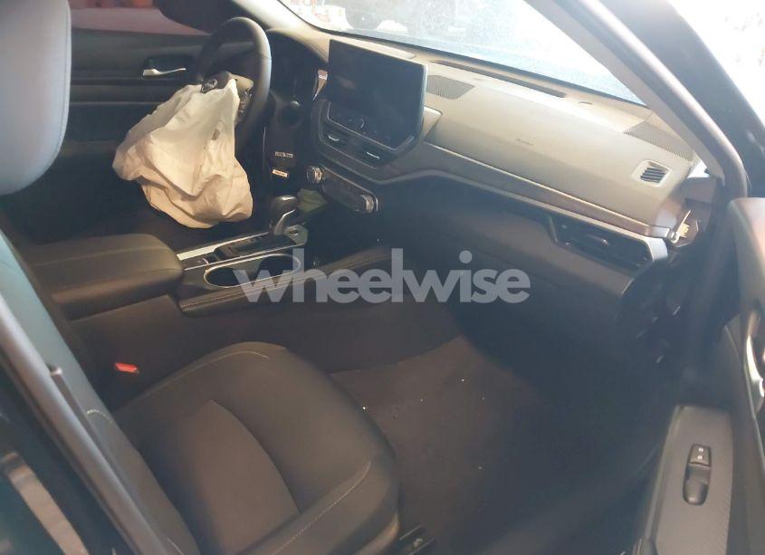 Photo 5 of 2024 Nissan Altima SV FWD (VIN 1N4BL4DV8RN436310)