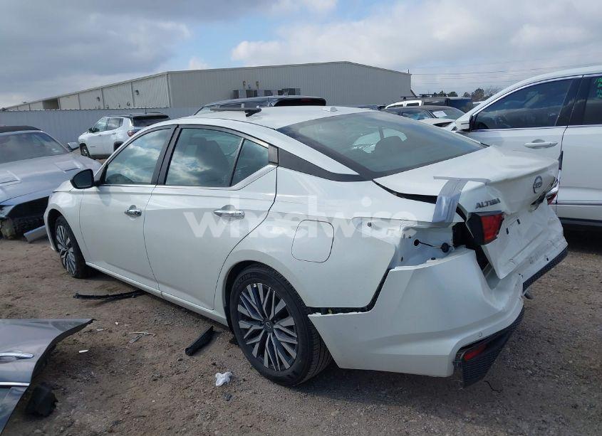 Photo 3 of 2025 Nissan Altima SV FWD (VIN 1N4BL4DV8SN307232)