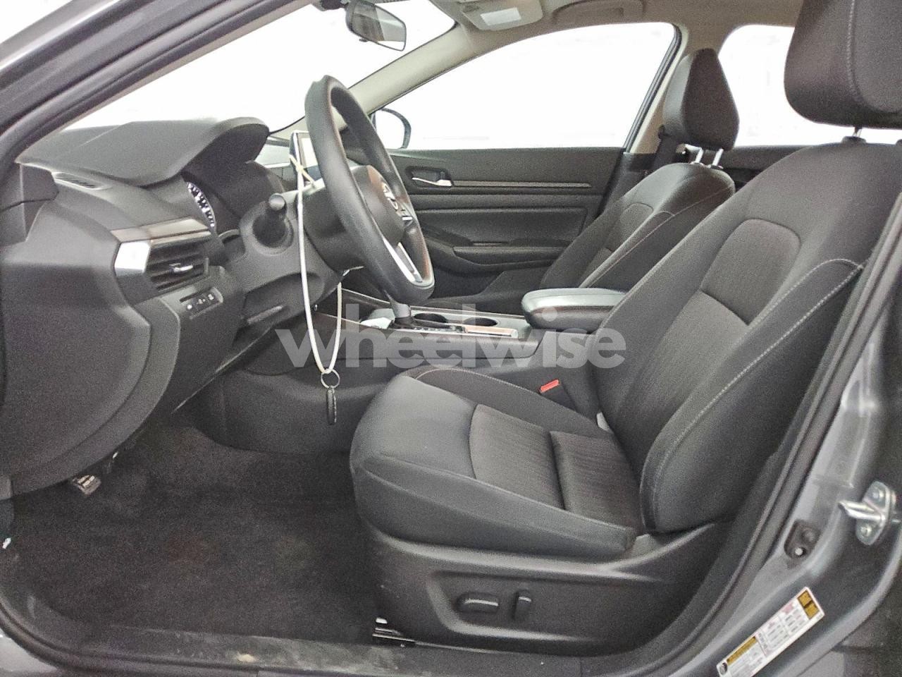 Photo 7 of 2025 NISSAN ALTIMA SV (VIN 1N4BL4DV8SN337363)