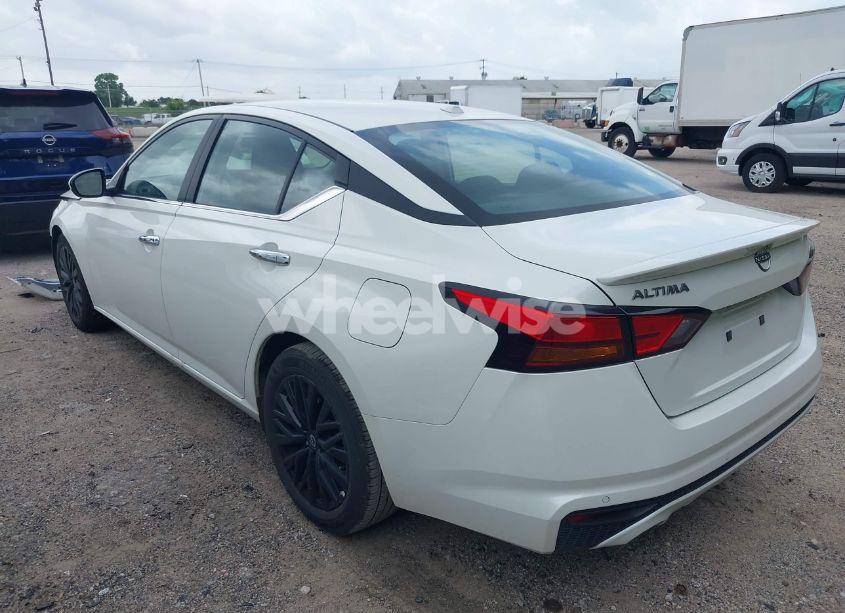 Photo 3 of 2025 Nissan Altima SV FWD (VIN 1N4BL4DV8SN364434)