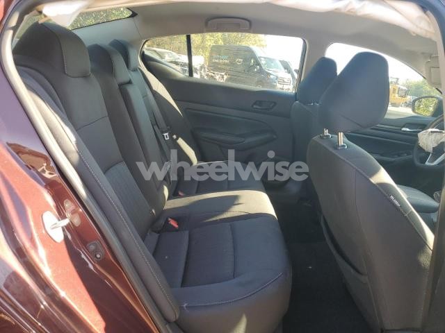 Photo 4 of 2025 NISSAN ALTIMA SV (VIN 1N4BL4DV8SN364790)