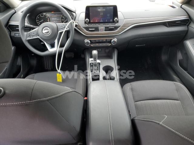 Photo 2 of 2025 NISSAN ALTIMA SV (VIN 1N4BL4DV8SN392668)