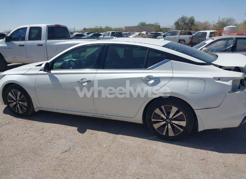 Photo 15 of 2019 Nissan Altima 2.5 SV (VIN 1N4BL4DV9KC116365)