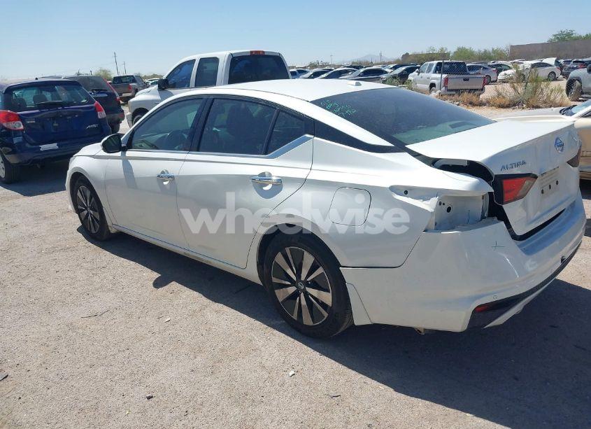 Photo 3 of 2019 Nissan Altima 2.5 SV (VIN 1N4BL4DV9KC116365)