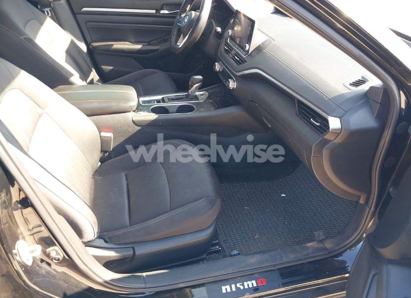 Photo 5 of 2019 Nissan Altima 2.5 SV (VIN 1N4BL4DV9KC153643)