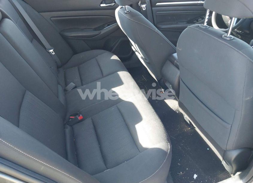 Photo 8 of 2021 Nissan Altima SV FWD (VIN 1N4BL4DV9MN308795)