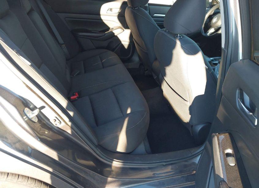 Photo 8 of 2021 Nissan Altima SV FWD (VIN 1N4BL4DV9MN343241)