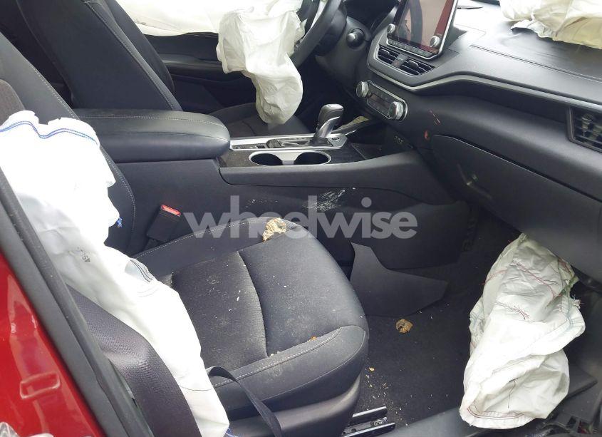 Photo 5 of 2021 Nissan Altima SV FWD (VIN 1N4BL4DV9MN370021)