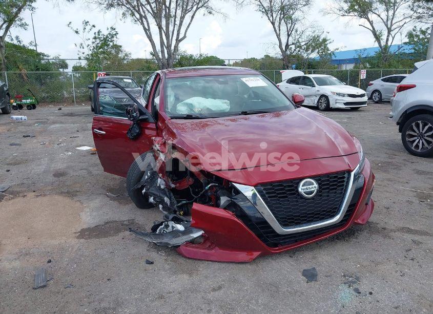 Photo 6 of 2021 Nissan Altima SV FWD (VIN 1N4BL4DV9MN370021)