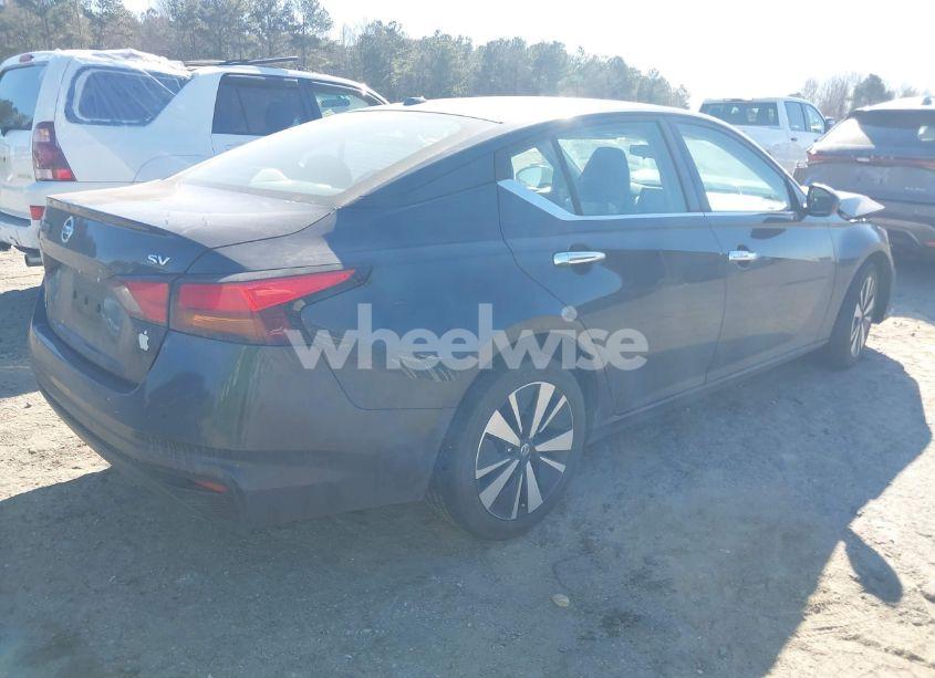 Photo 4 of 2021 Nissan Altima SV FWD (VIN 1N4BL4DV9MN370410)