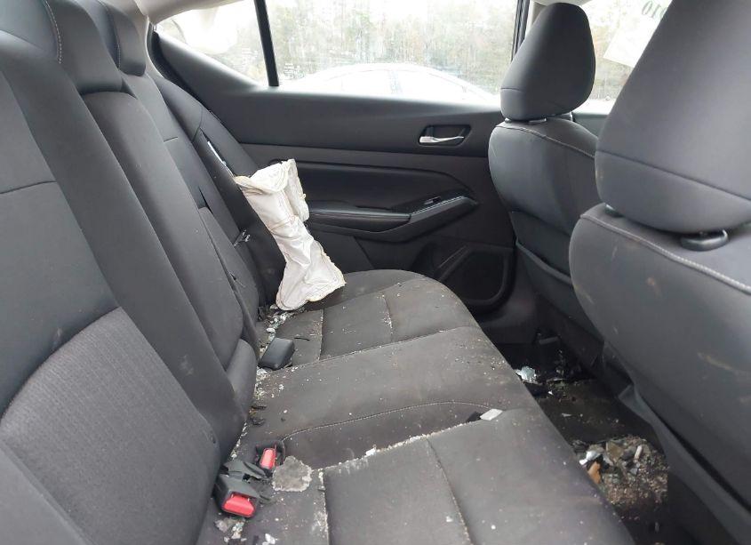 Photo 8 of 2021 Nissan Altima SV FWD (VIN 1N4BL4DV9MN372593)