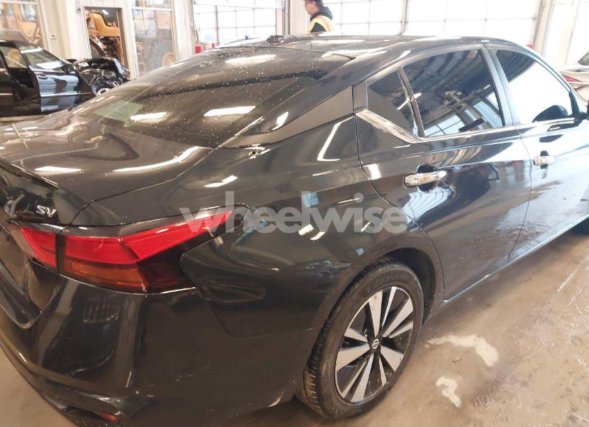 Photo 20 of 2021 Nissan Altima SV FWD (VIN 1N4BL4DV9MN407777)