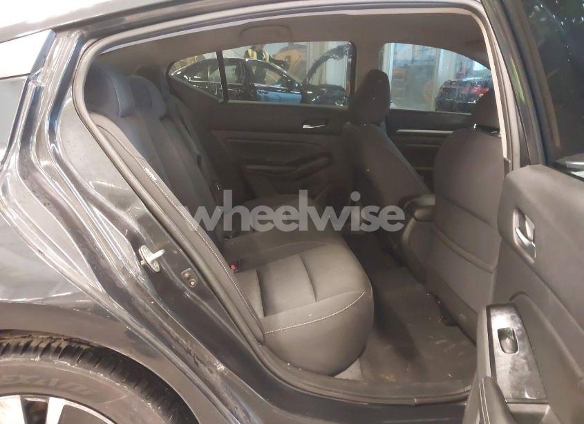 Photo 8 of 2021 Nissan Altima SV FWD (VIN 1N4BL4DV9MN407777)