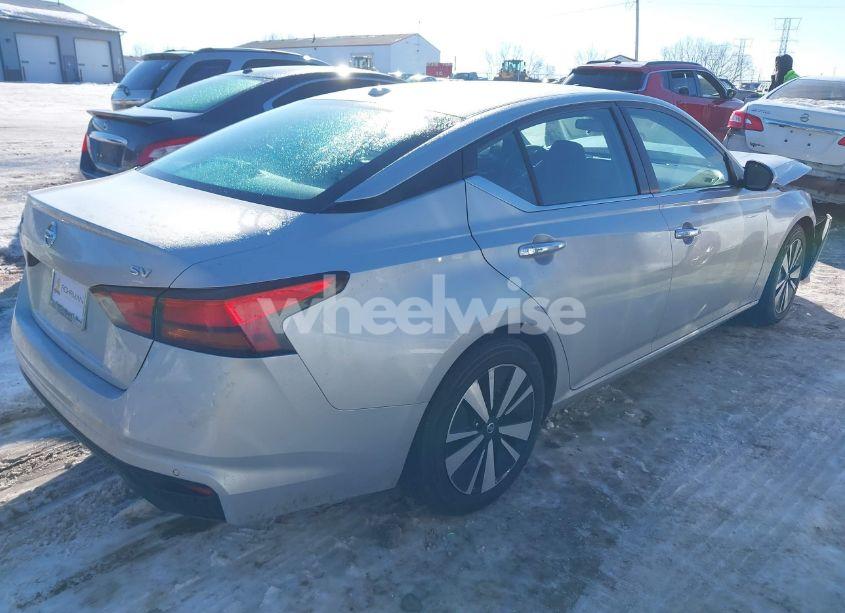 Photo 4 of 2021 Nissan Altima SV FWD (VIN 1N4BL4DV9MN410131)