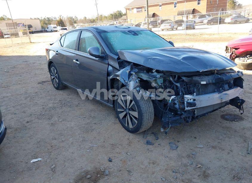 2021 Nissan Altima SV FWD (VIN 1N4BL4DV9MN411540) main photo