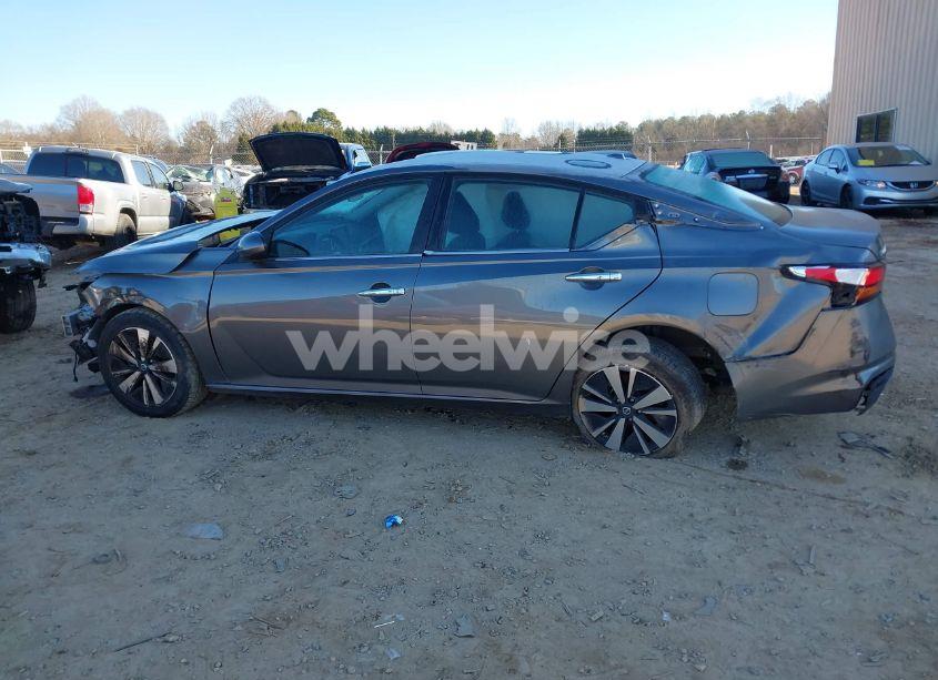 Photo 14 of 2021 Nissan Altima SV FWD (VIN 1N4BL4DV9MN411540)