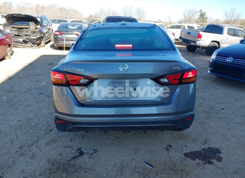 Photo 16 of 2021 Nissan Altima SV FWD (VIN 1N4BL4DV9MN411540)