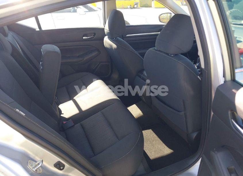 Photo 8 of 2022 Nissan Altima SV FWD (VIN 1N4BL4DV9NN325856)