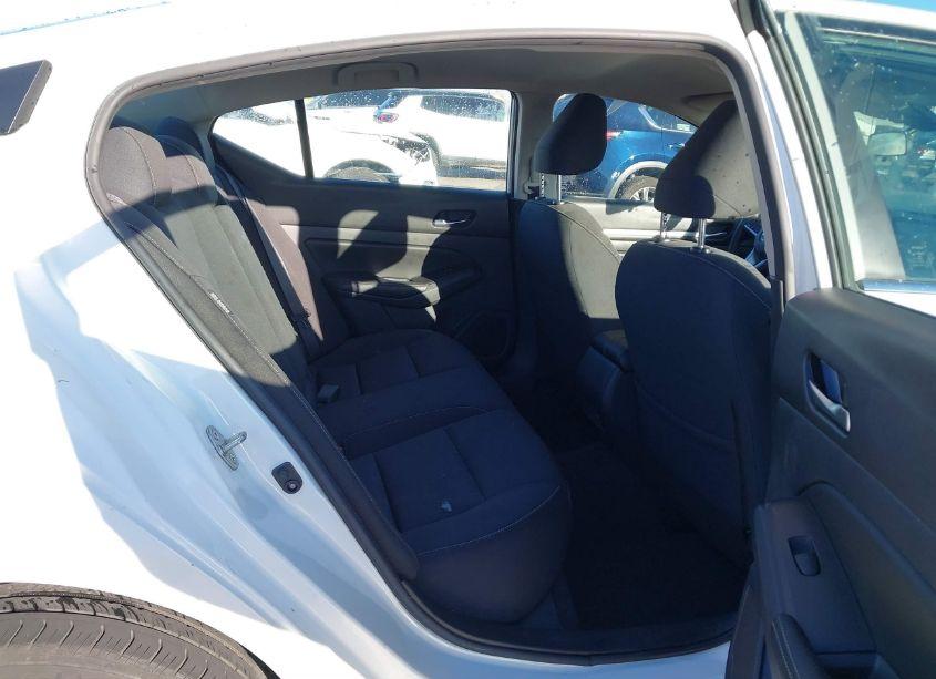 Photo 8 of 2022 Nissan Altima SV FWD (VIN 1N4BL4DV9NN345959)