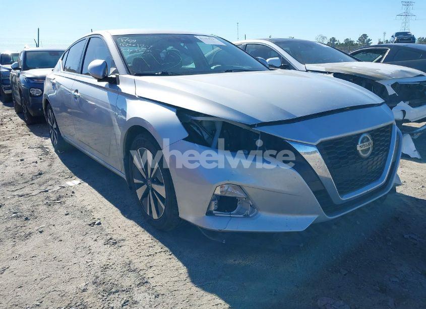 2022 Nissan Altima SV FWD (VIN 1N4BL4DV9NN358517) main photo