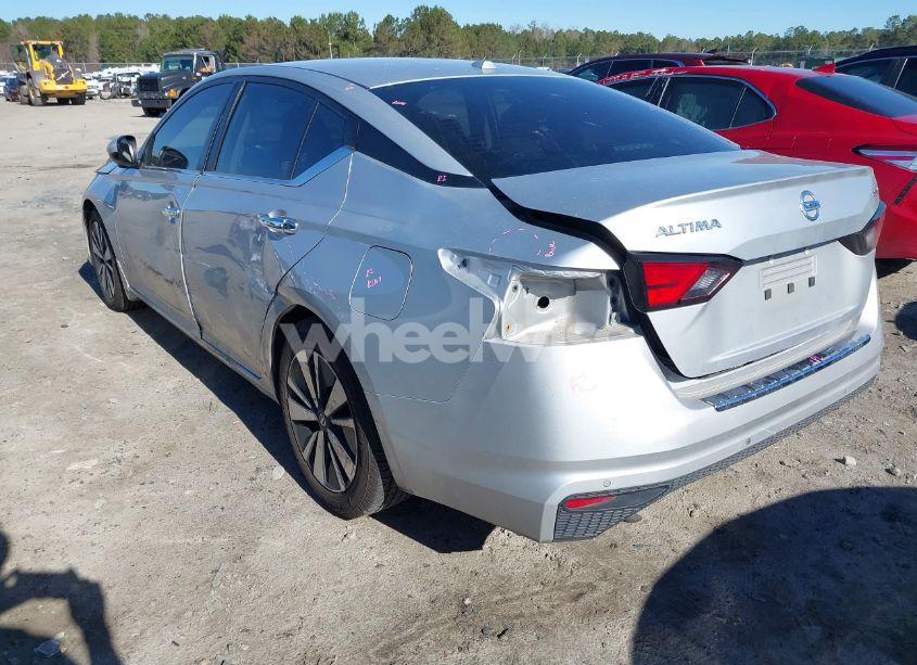 Photo 3 of 2022 Nissan Altima SV FWD (VIN 1N4BL4DV9NN358517)