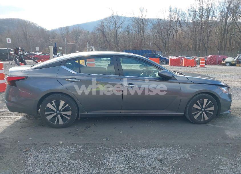 Photo 13 of 2022 Nissan Altima SV FWD (VIN 1N4BL4DV9NN369369)