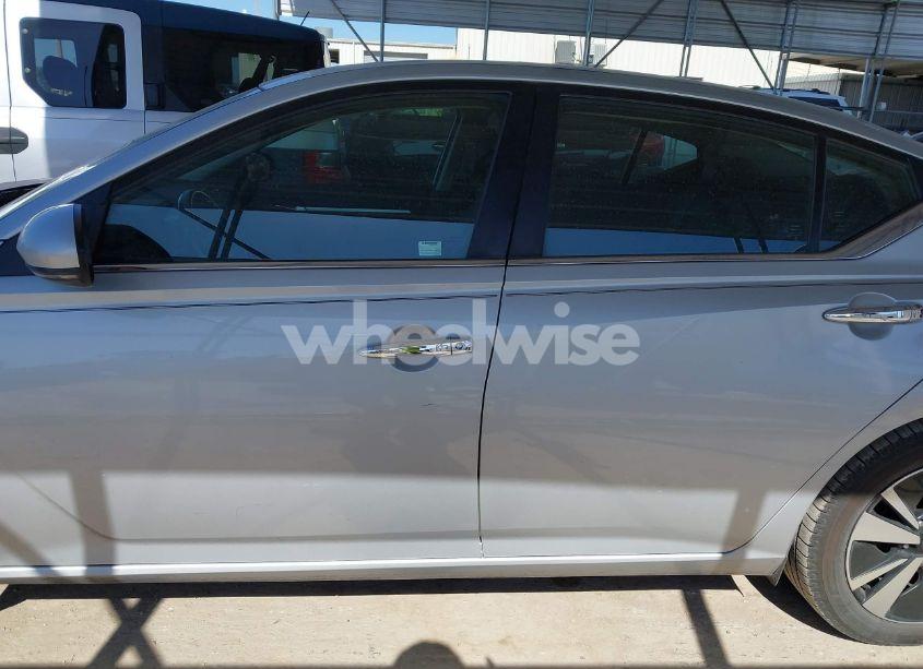 Photo 14 of 2022 Nissan Altima SV FWD (VIN 1N4BL4DV9NN371056)