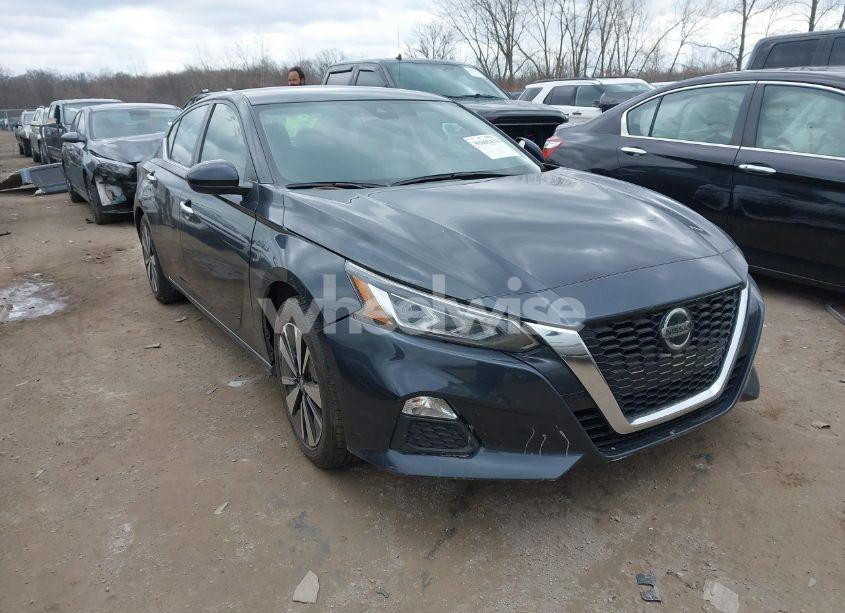 2022 Nissan Altima SV FWD (VIN 1N4BL4DV9NN385748) main photo