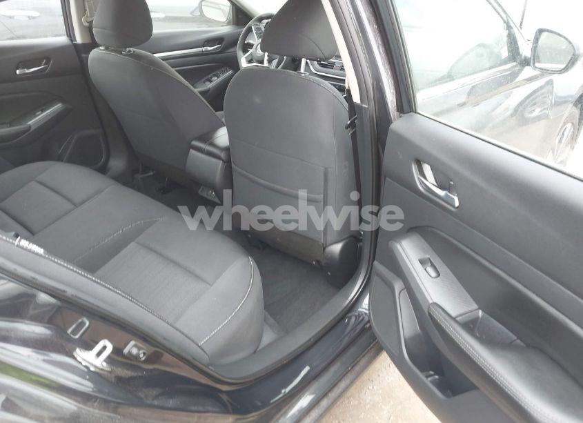 Photo 8 of 2022 Nissan Altima SV FWD (VIN 1N4BL4DV9NN385748)