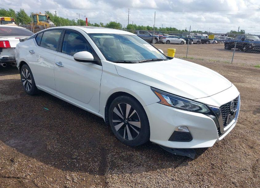 2022 Nissan Altima SV FWD (VIN 1N4BL4DV9NN416822) main photo