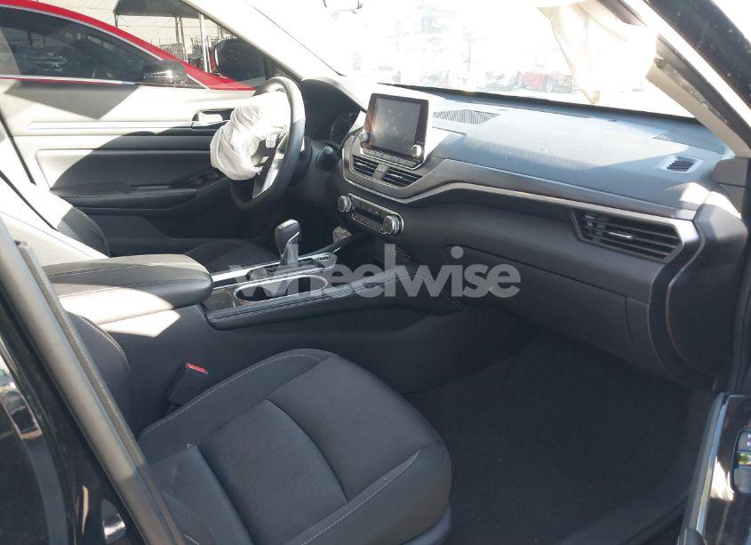 Photo 5 of 2023 Nissan Altima SV FWD (VIN 1N4BL4DV9PN316657)