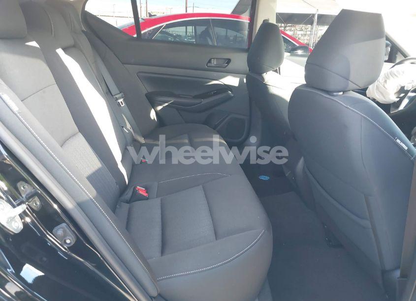 Photo 8 of 2023 Nissan Altima SV FWD (VIN 1N4BL4DV9PN316657)