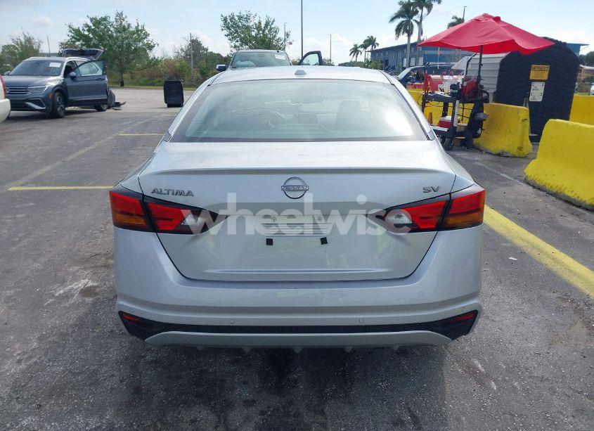 Photo 16 of 2023 Nissan Altima SV FWD (VIN 1N4BL4DV9PN350405)