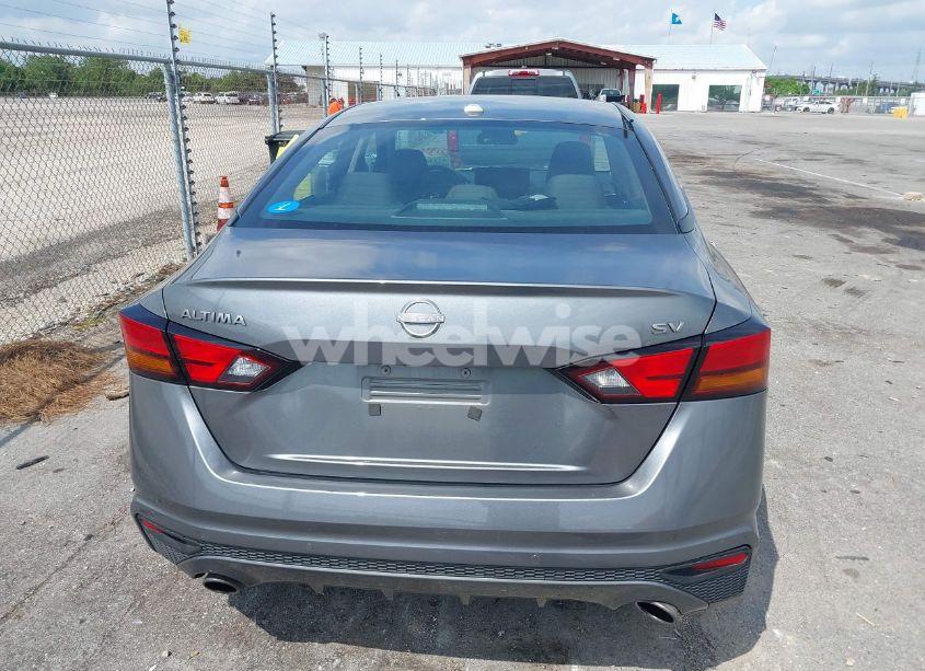 Photo 16 of 2023 Nissan Altima SV FWD (VIN 1N4BL4DV9PN366815)