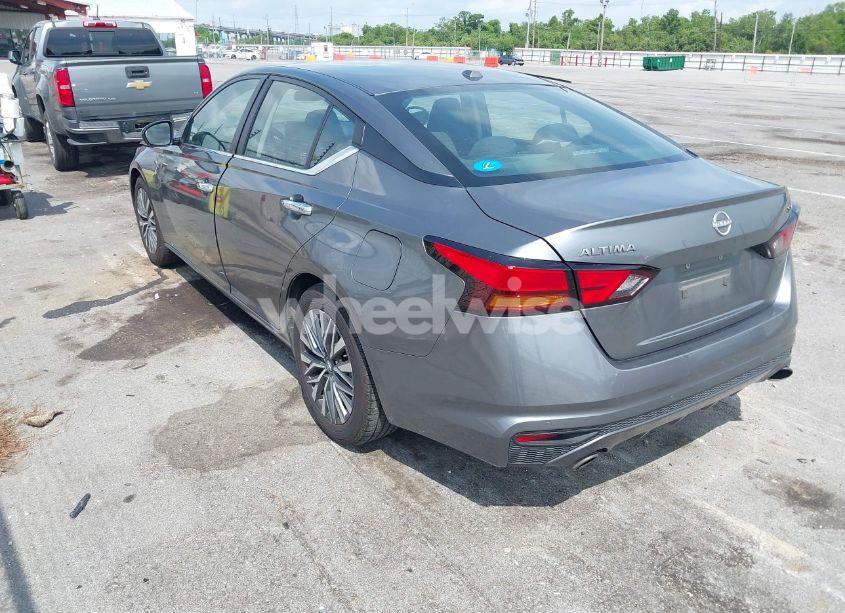 Photo 3 of 2023 Nissan Altima SV FWD (VIN 1N4BL4DV9PN366815)