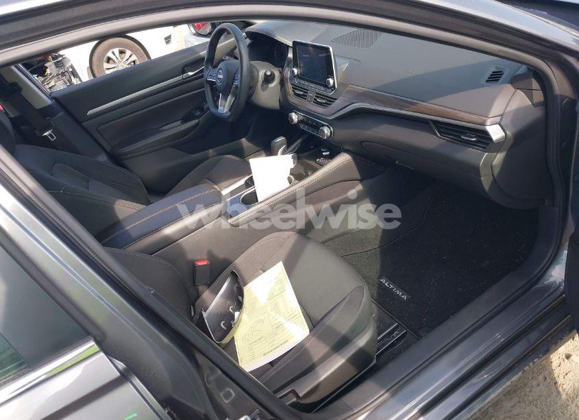 Photo 5 of 2023 Nissan Altima SV FWD (VIN 1N4BL4DV9PN425314)