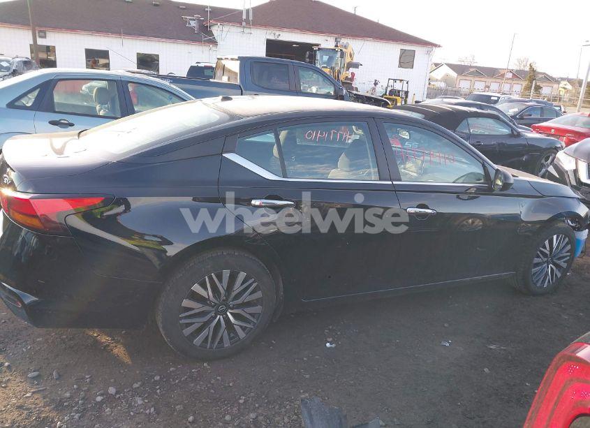 Photo 13 of 2024 Nissan Altima SV FWD (VIN 1N4BL4DV9RN307203)