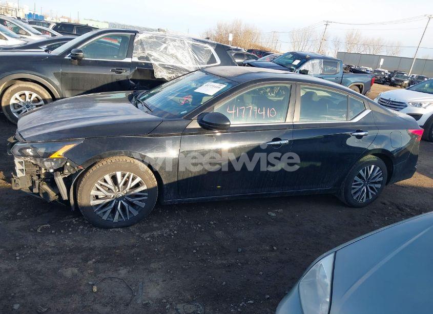 Photo 14 of 2024 Nissan Altima SV FWD (VIN 1N4BL4DV9RN307203)