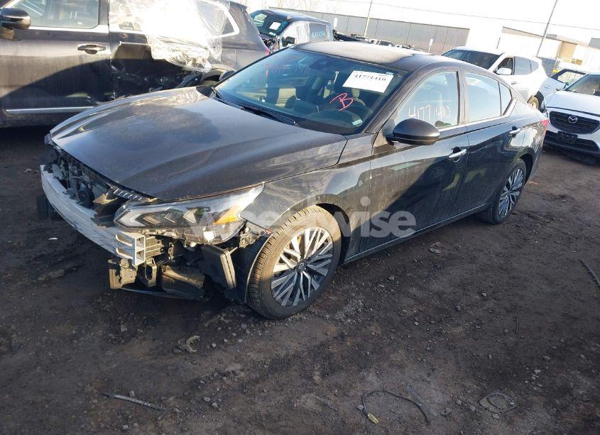 Photo 2 of 2024 Nissan Altima SV FWD (VIN 1N4BL4DV9RN307203)