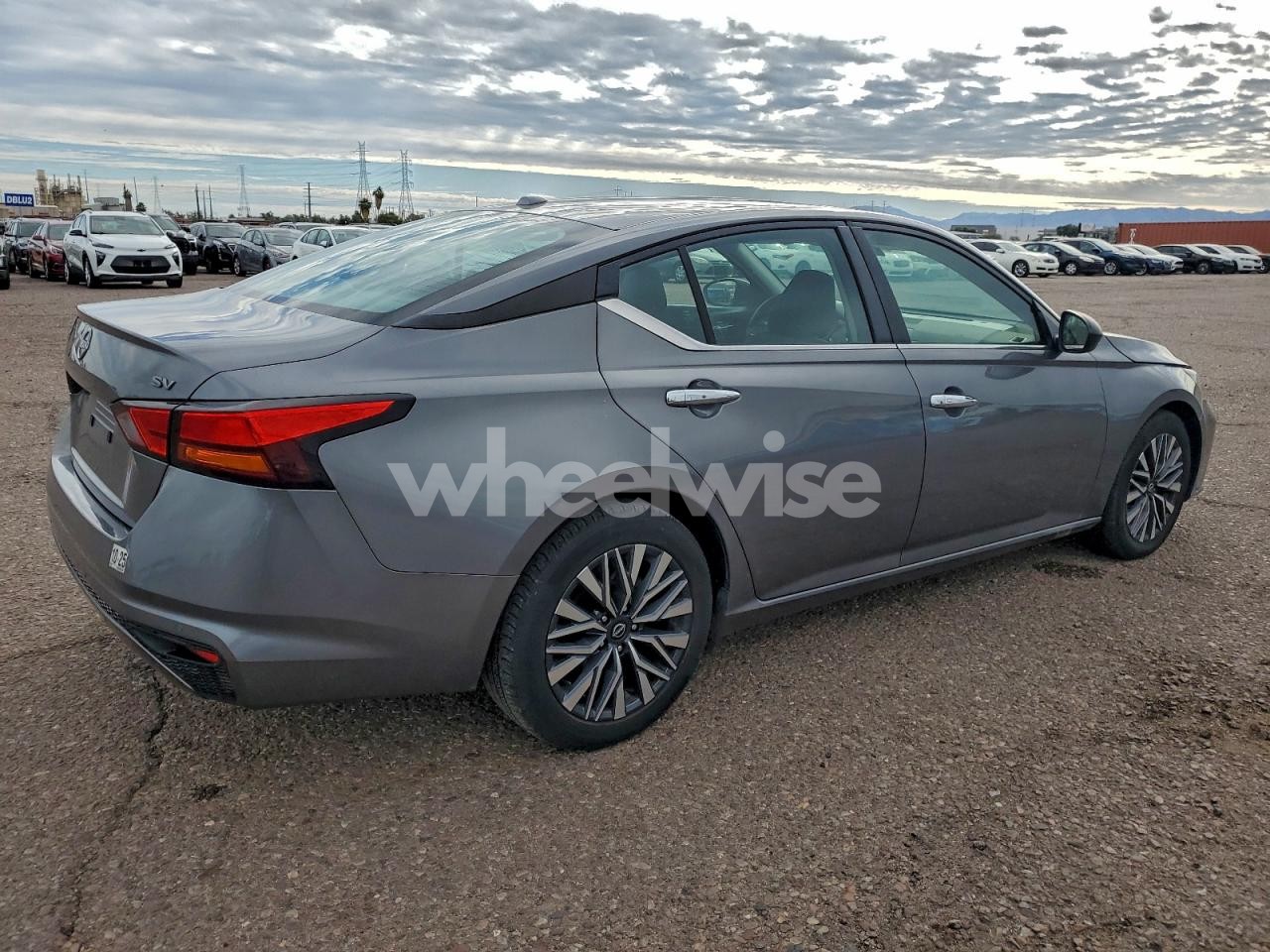 Photo 3 of 2024 NISSAN ALTIMA SV (VIN 1N4BL4DV9RN321991)